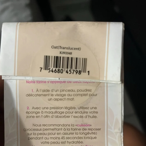 Beauty Bakerie Translucent Setting Powder - Picture 5 of 5